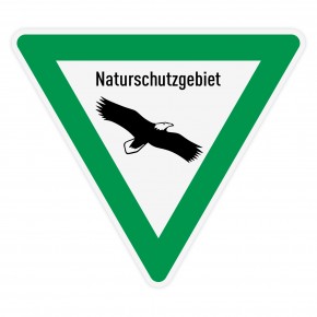 Schild - Naturschutzgebiet Wald mit Greifvogel