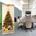 Rollup Display - Motiv Weihnachtsbaum im Konferenzraum