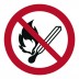 Verbotsschild Feuer und offenes Licht verboten - keine offene Flamme, offene Zuendquelle und Rauchen verboten - P003