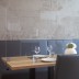 Spuckschutz Klemmhalter für Tischmitte - Anwendungsbeispiel - Gastro Restaurant
